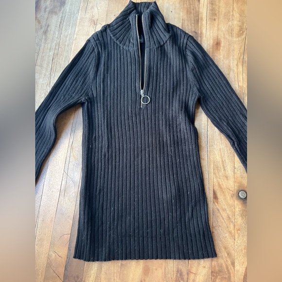 Never worn, Anthropologie Maeve ribbed 1/4 zip sweater - Picture 2 of 2